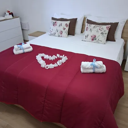 לינה וארוחת בוקר A Casa Di Lucia