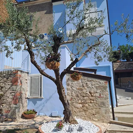 A Casa Di Lucia 3*