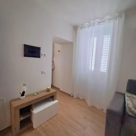 A Casa Di Lucia 3*